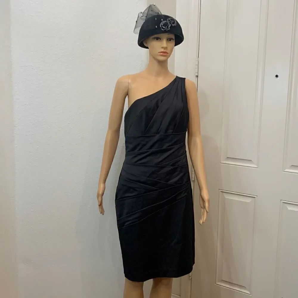 David’s Bridal Size 10 Srilanka One Shoulder Slimming Black